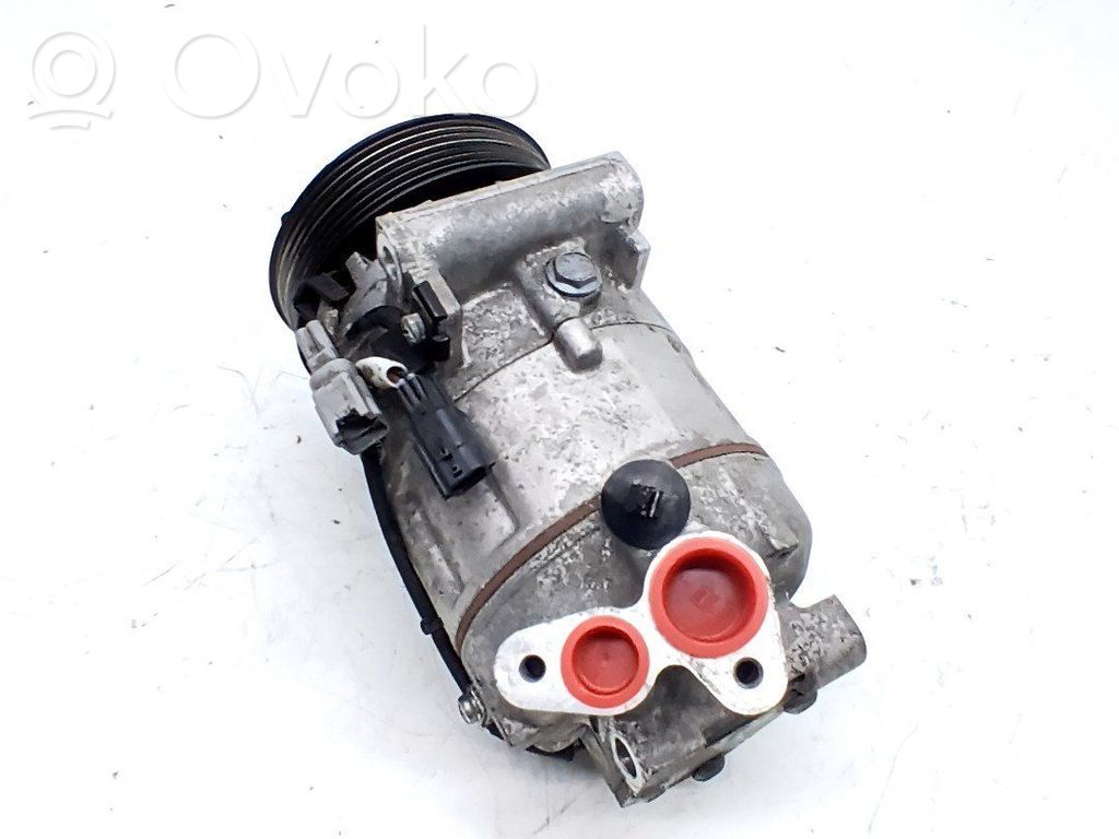 Renault Captur Compressore aria condizionata (A/C) (pompa)