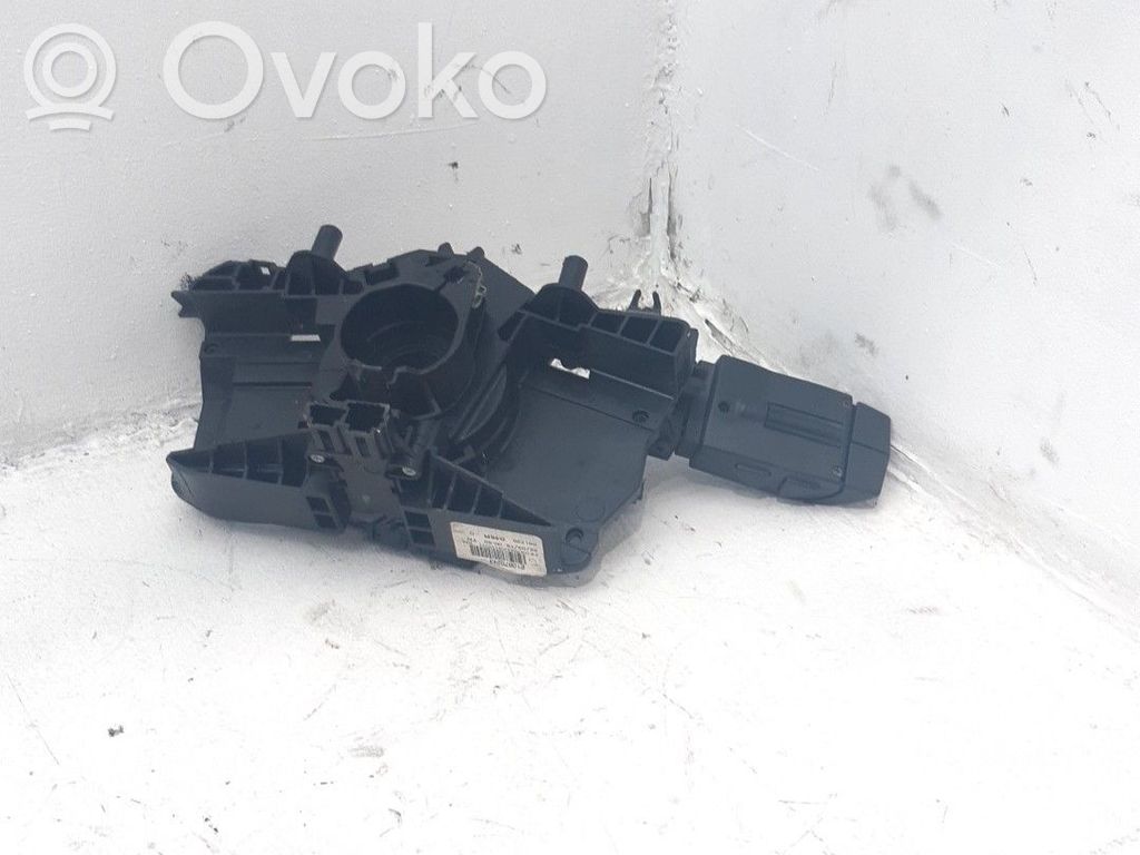 Dacia Lodgy Butoane/comutatoare pe volan 