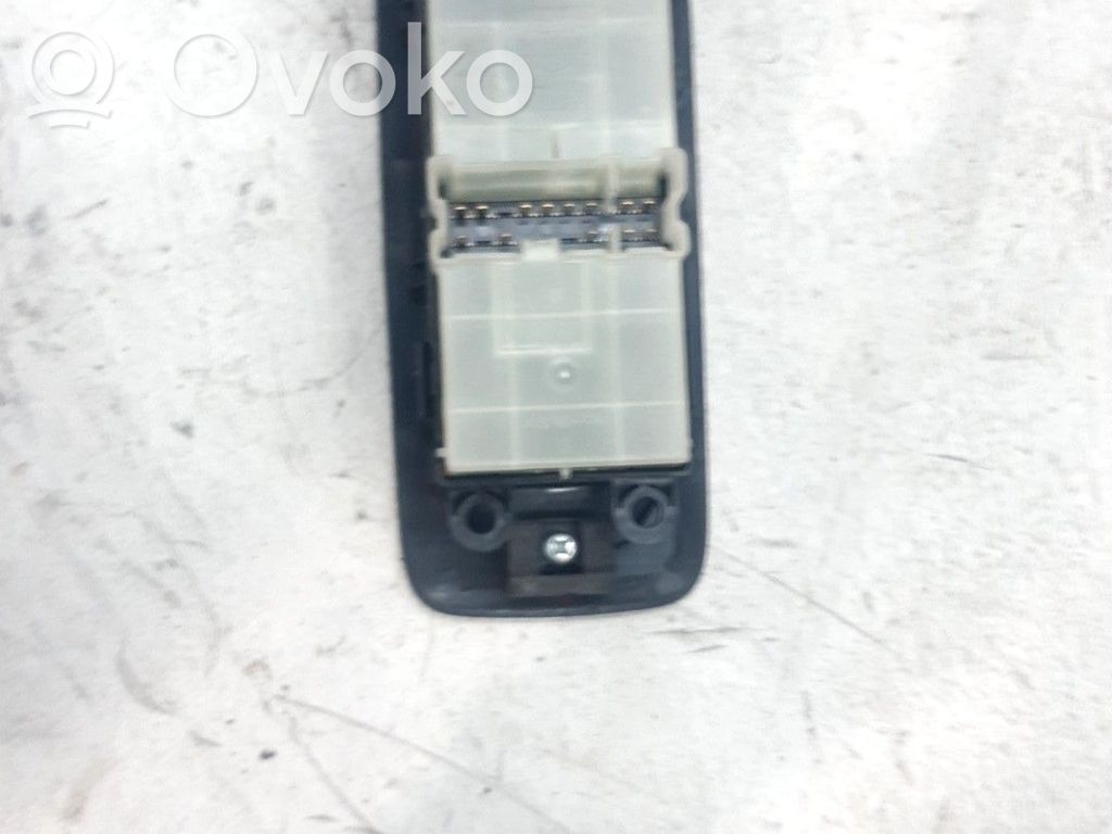Nissan Qashqai Comutator comandă geamuri electrice 