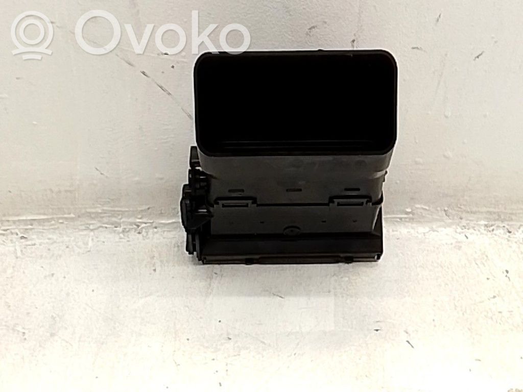 Lango oro grotelės   1751124,3M51R018B08AG3ZHE