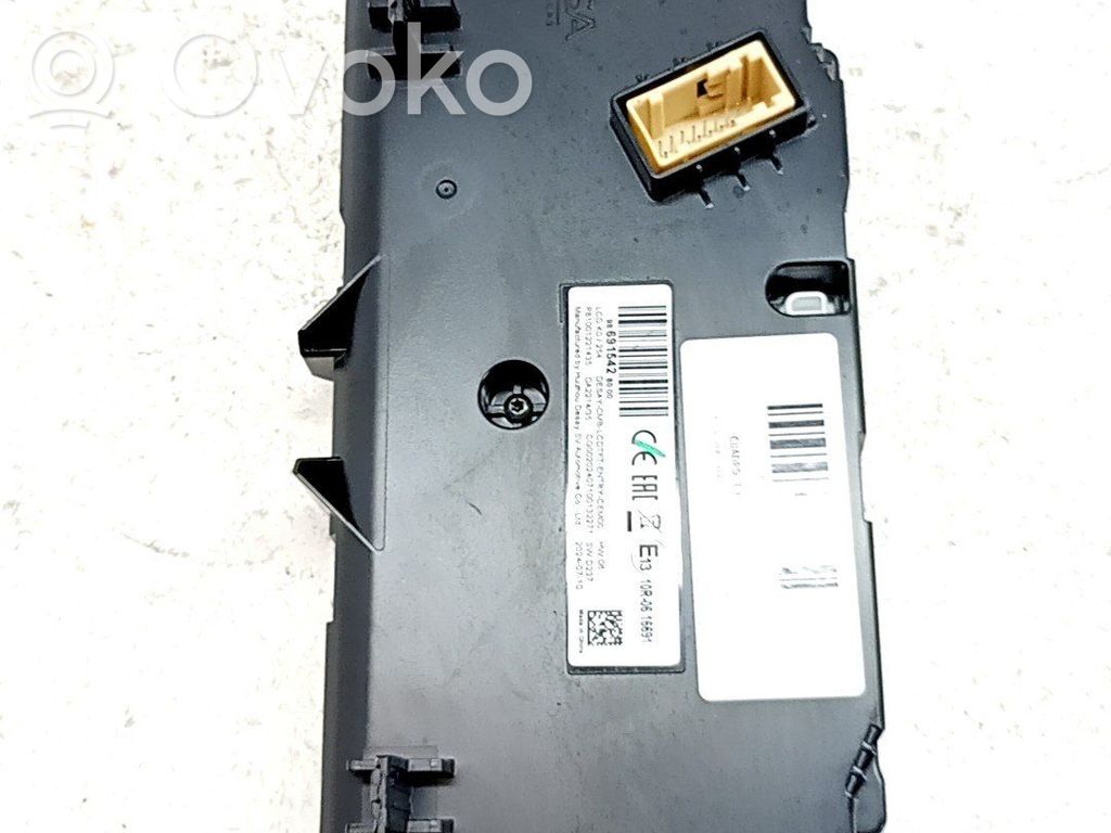 Geschwindigkeitsmesser Cockpit   9869154280