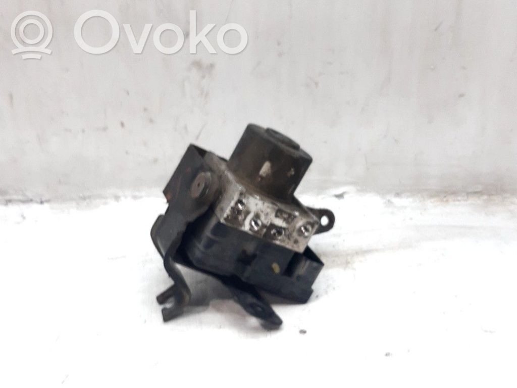 Bomba de ABS   5611062JA1000