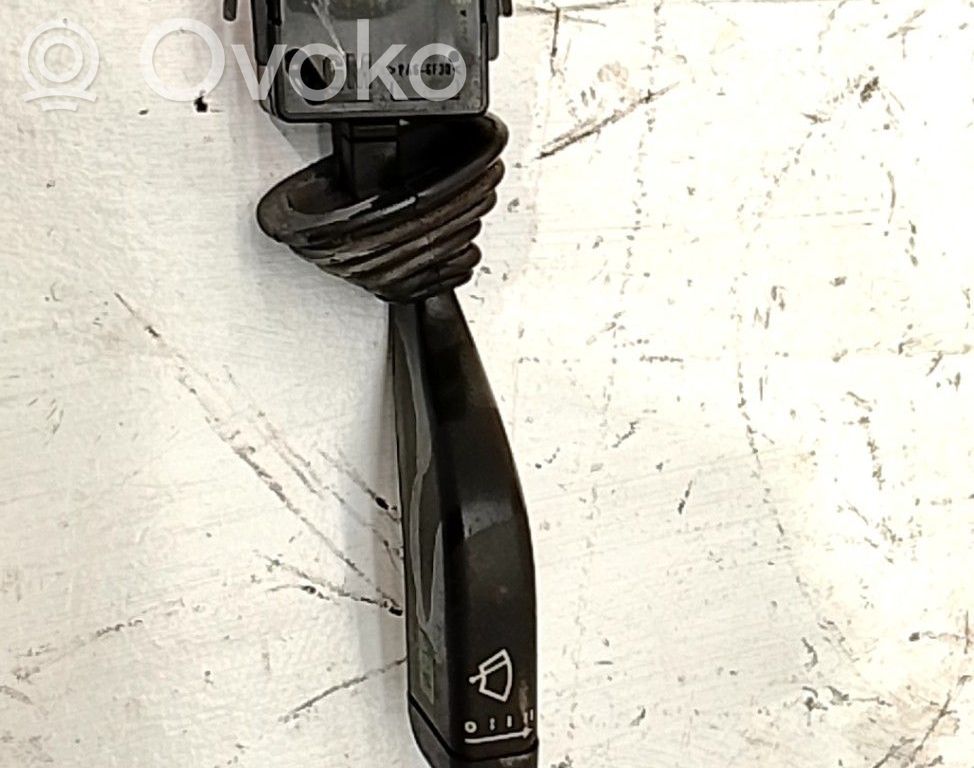 Pyyhkijän vipu   9185417