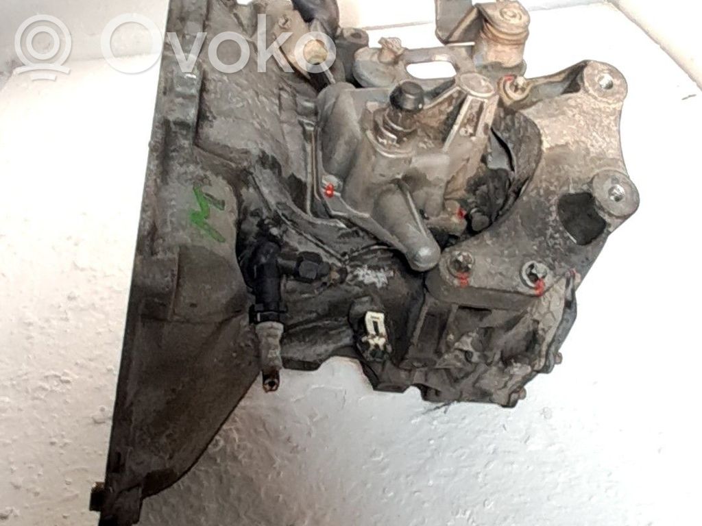 Opel Corsa D Cutie viteze manuală cu 5 trepte