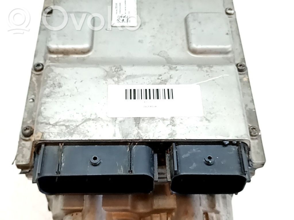 Inversor/convertidor de voltaje   05185282AB
