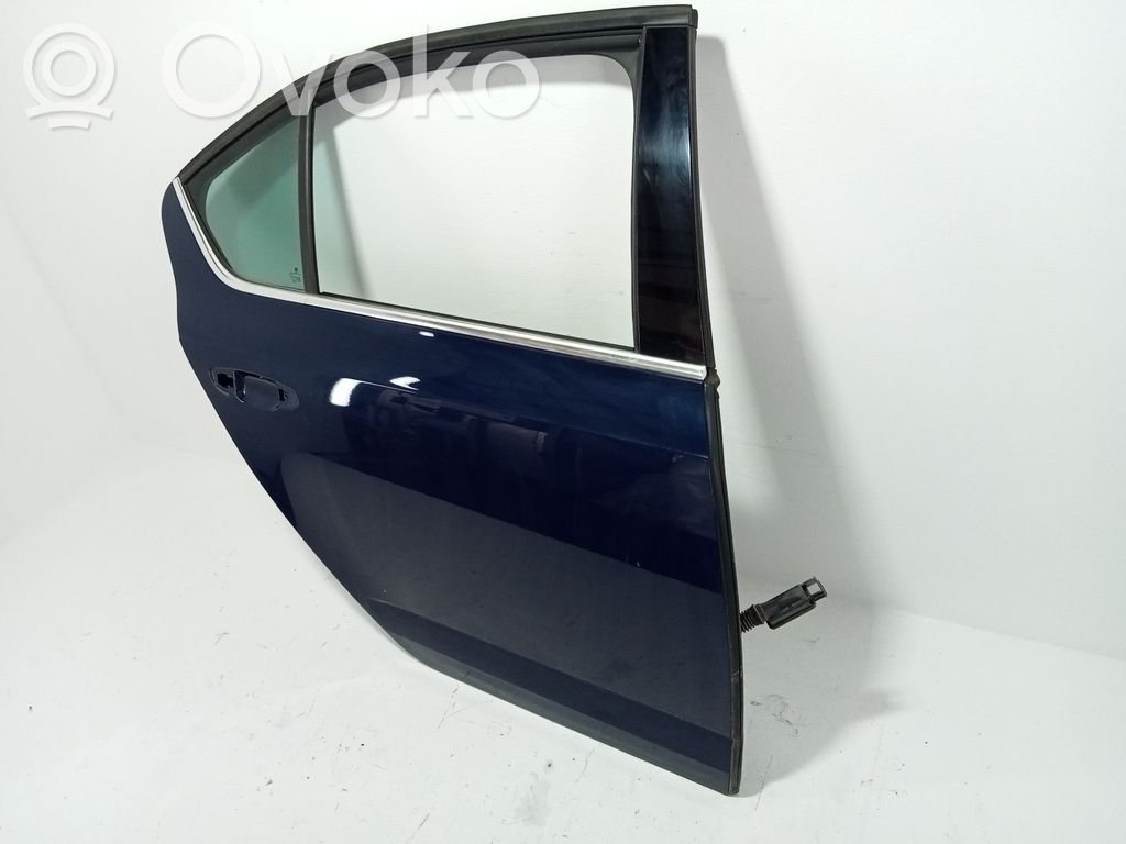 Puerta trasera   5E5833056B