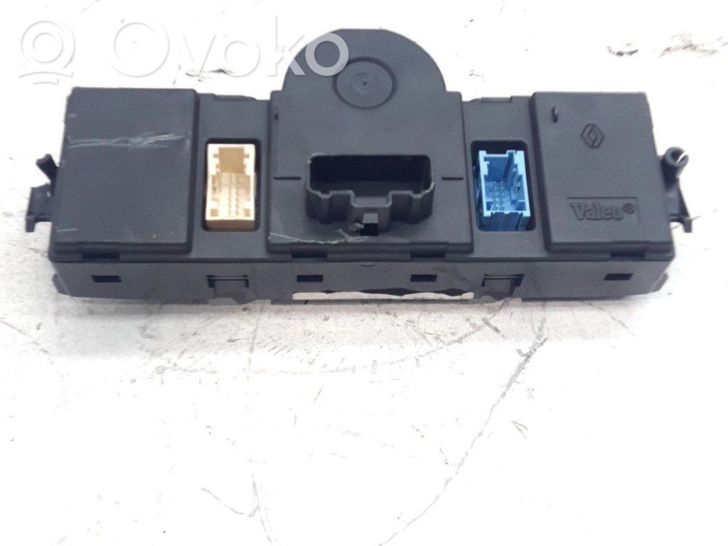 Unidad de control climatización   7701208975