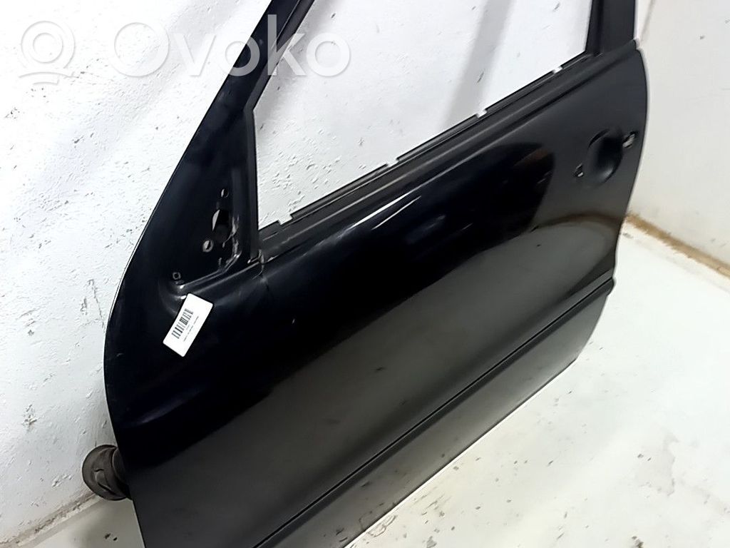 Etuovi   1M0831055M