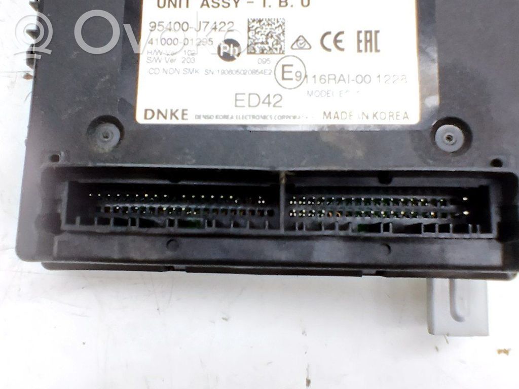 KIA Ceed Korin keskiosan ohjainlaite 