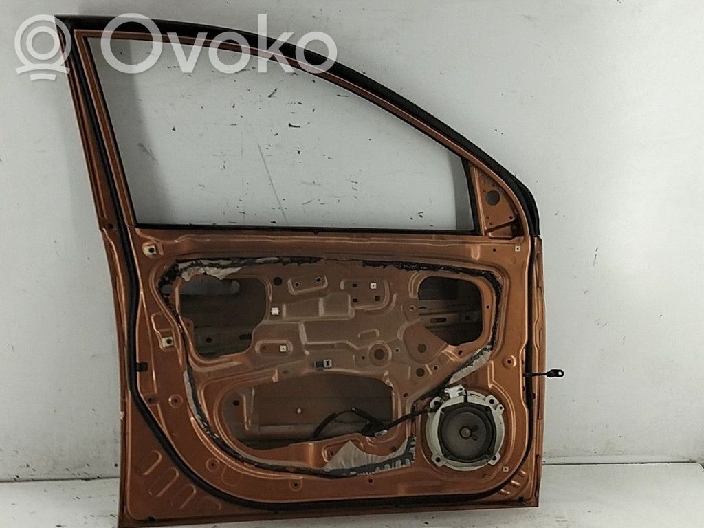 Tür vorne   7600307010