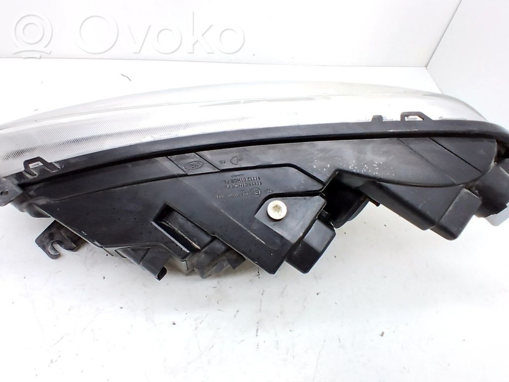Ford Transit Courier Headlight/headlamp 