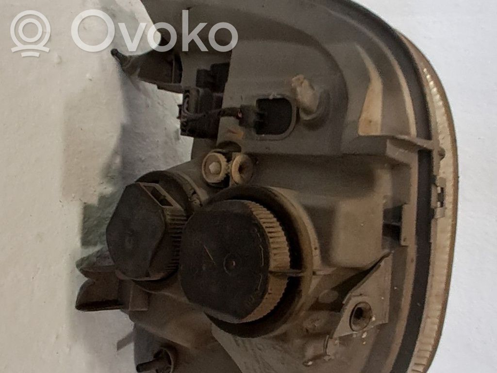 Scheinwerfer   8200163516