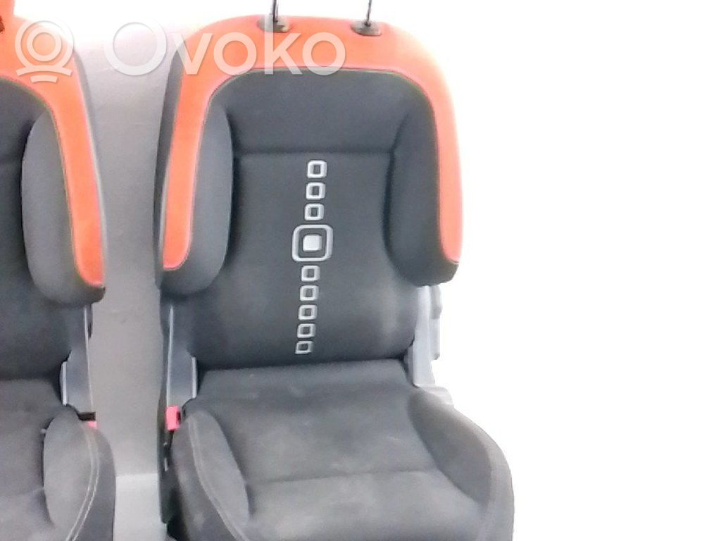 Sitze komplett   8846Y5,8846Y8