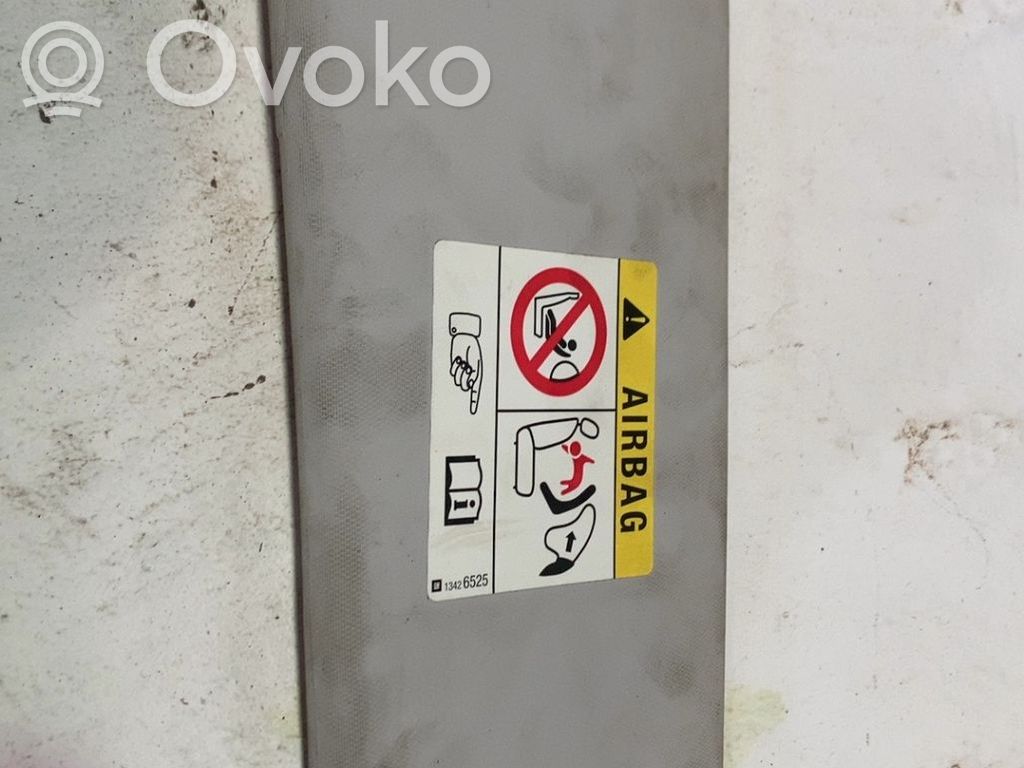 Osłona przeciwsłoneczna   39179419
