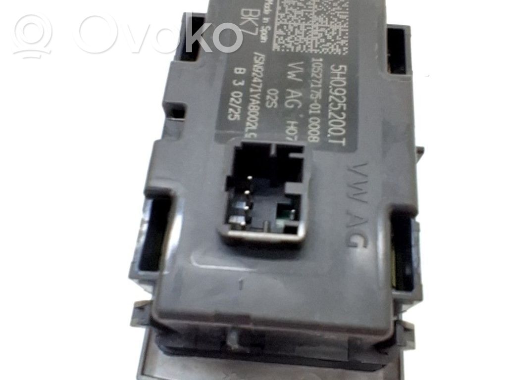Botón interruptor de luz de peligro   5H0925200TVKE