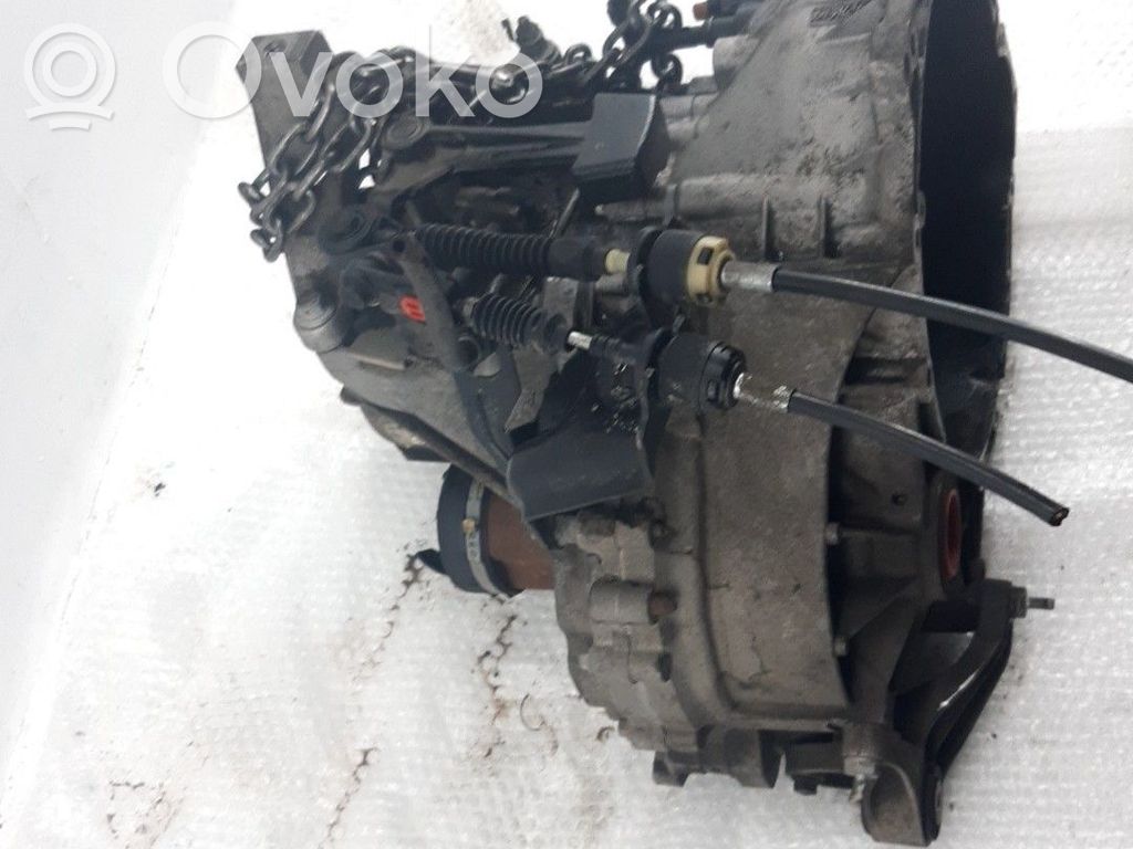 Boîte de vitesses manuelle à 5 vitesses   1477480,6M5R7002ZB