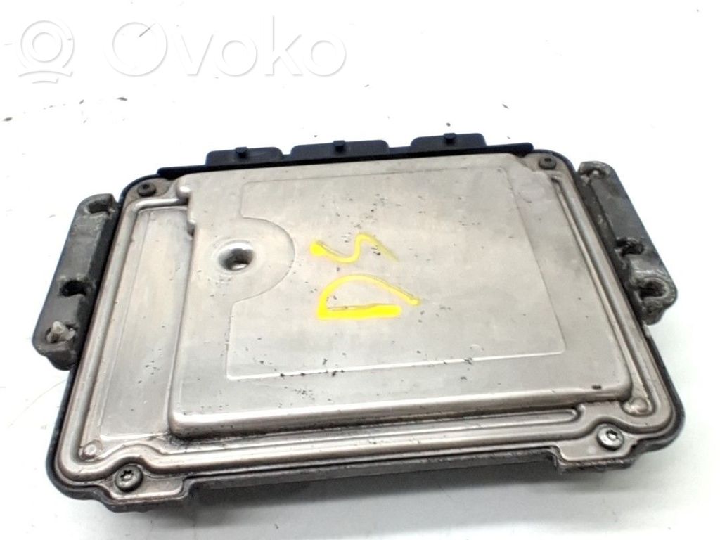 Unidad de control/módulo ECU del motor   3M5112A650MA