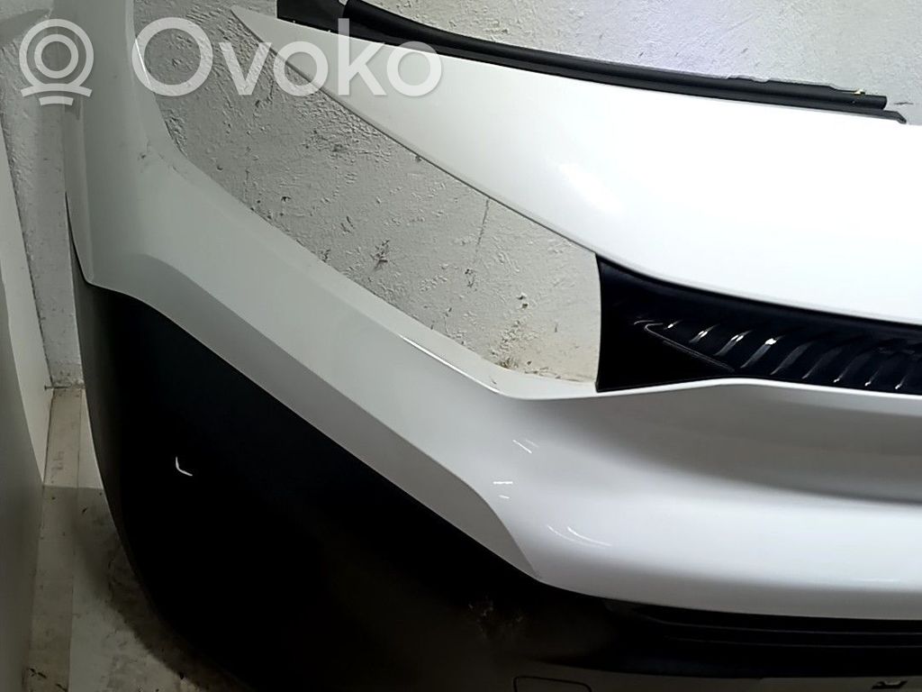 Citroen Berlingo Zderzak przedni 