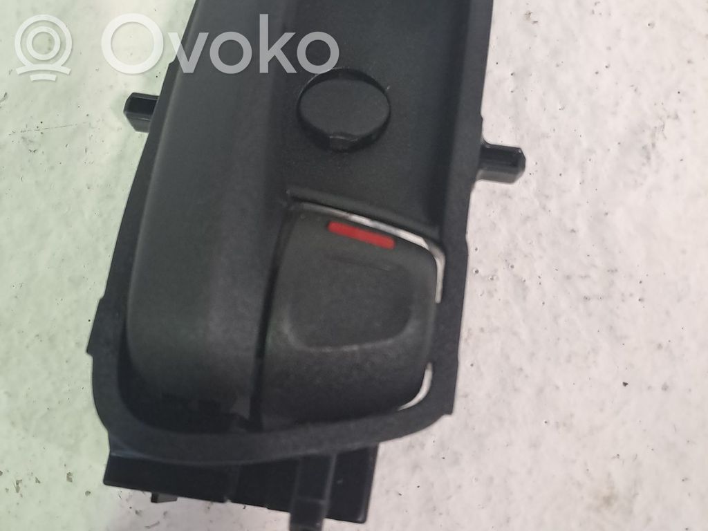 Manecilla interna puerta trasera   69205K0050C1