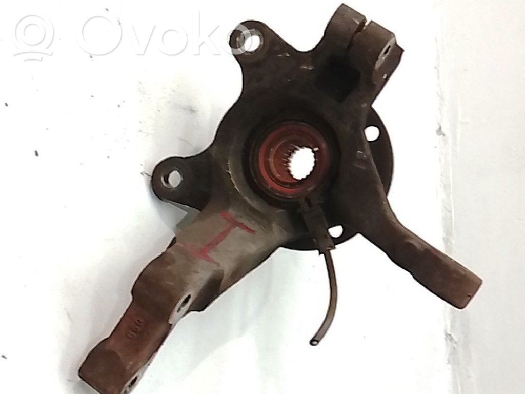 Nissan Micra Zwrotnica koła przedniego 