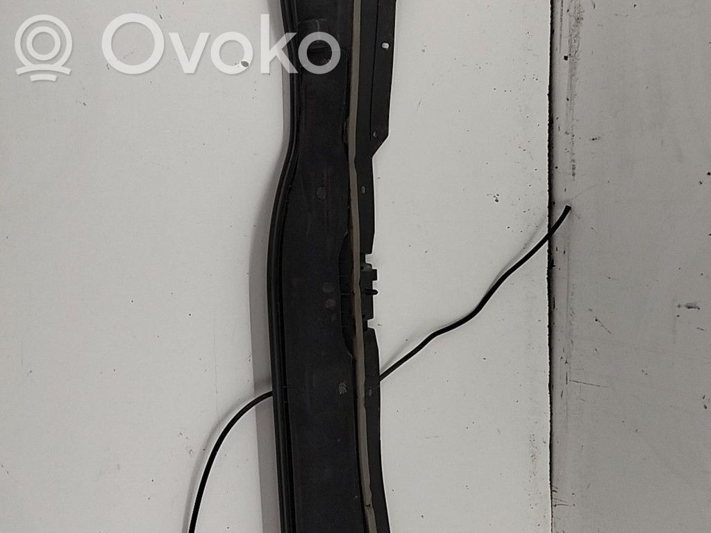Peugeot 2008 I Rivestimento del tergicristallo