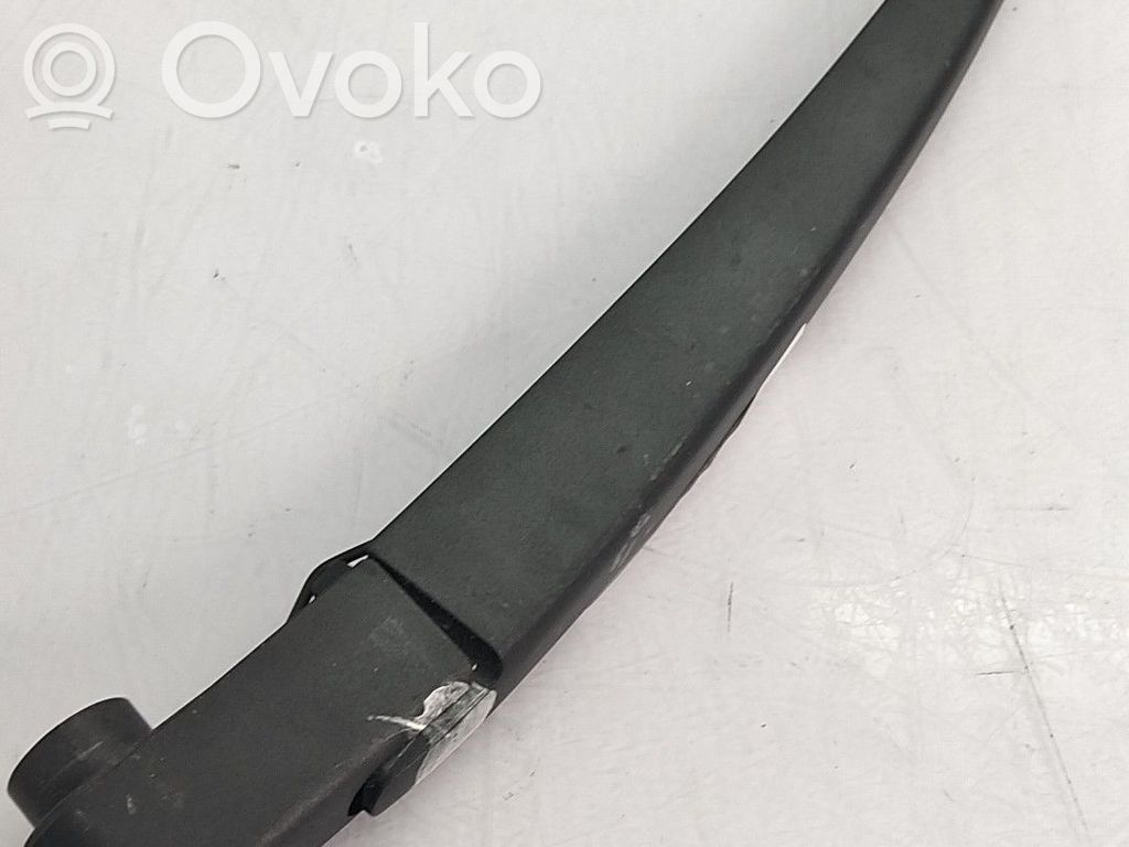 Peugeot 2008 I Takalasinpyyhkimen sulan varsi