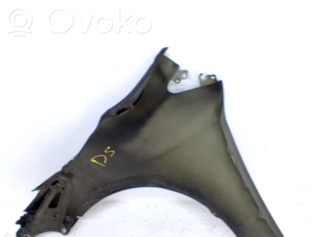 Toyota Corolla E110 Priekšējā arka 
