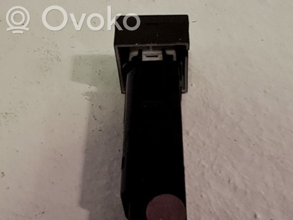 Other switches/knobs/shifts   96672929