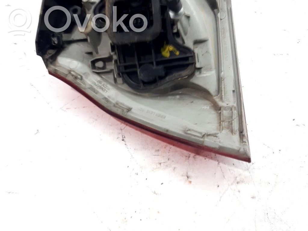 Volkswagen Golf V Semnalizator bară față 