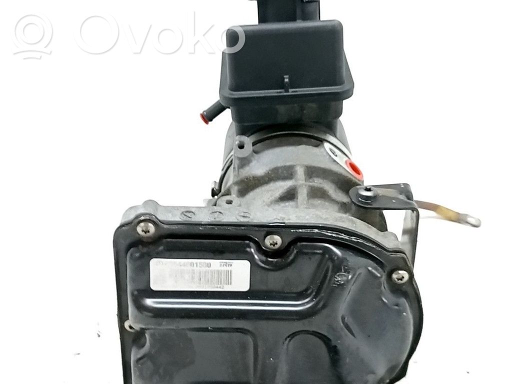 Ohjaustehostimen pumppu   A1644601680