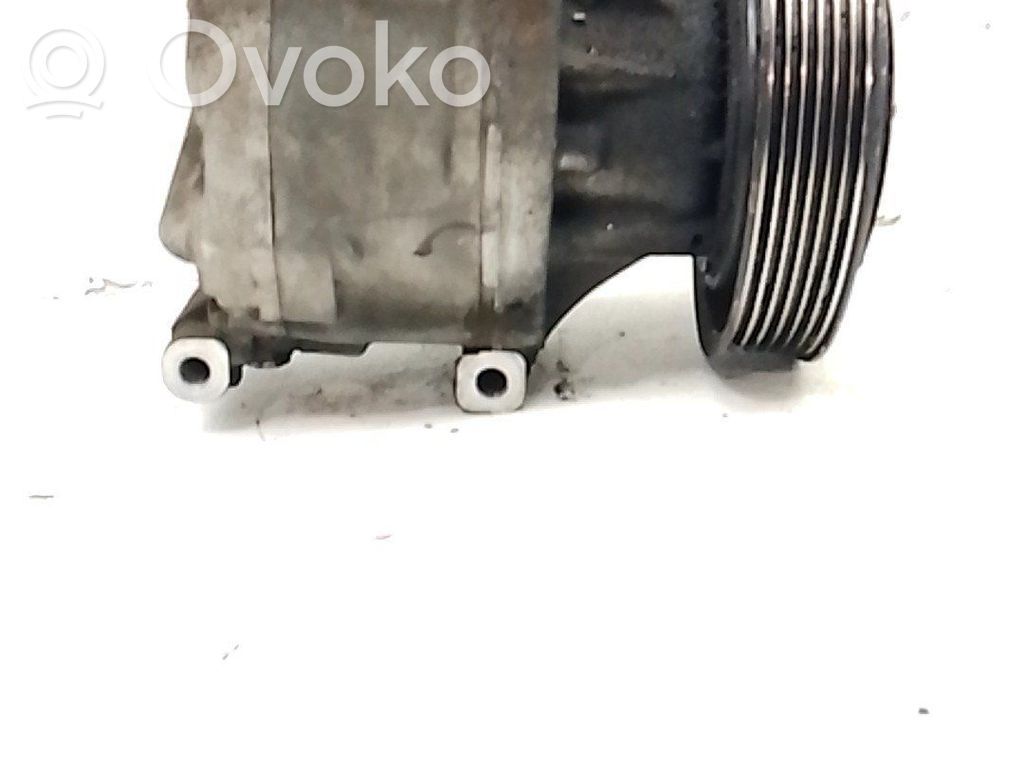 Ilmastointilaitteen kompressorin pumppu (A/C)   8832052420