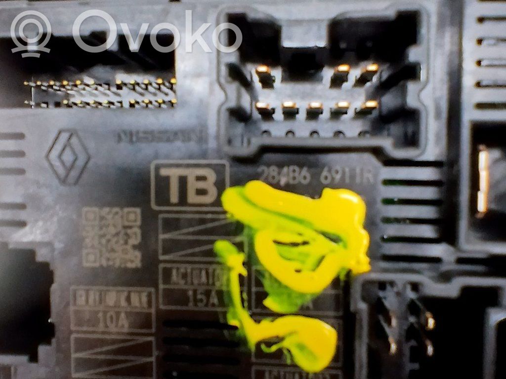 Ramka / Moduł bezpieczników   284B66911R