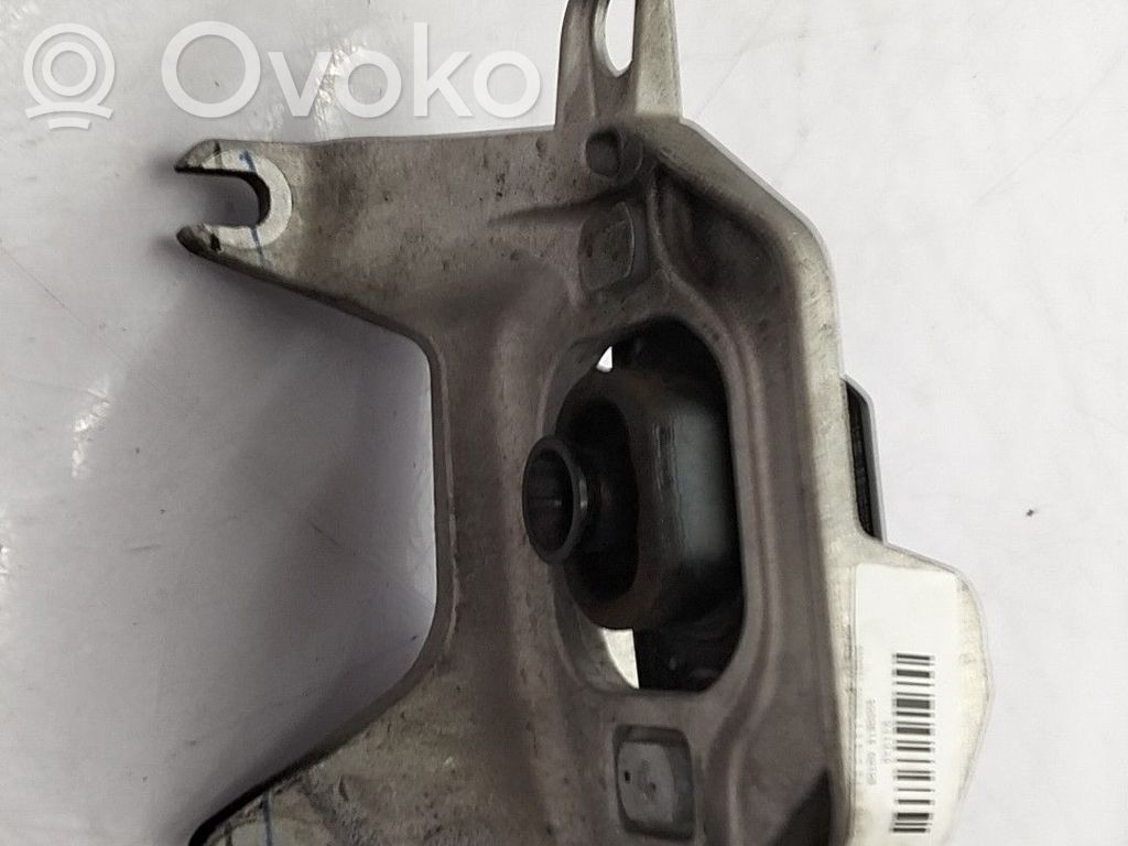 Engine mount bracket   112229825R