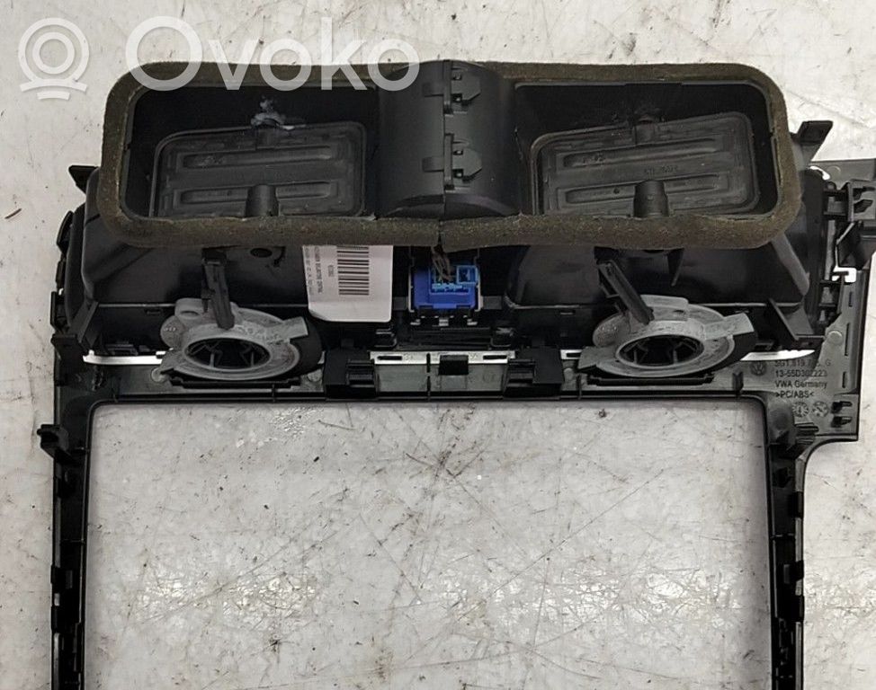 Grilă ventilație centrală   5G1819728AHEVO