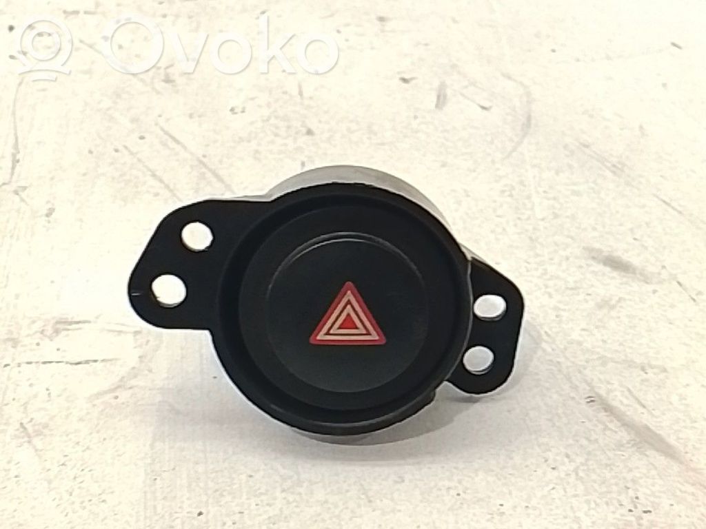 Toyota Aygo AB40 Interruttore luci di emergenza