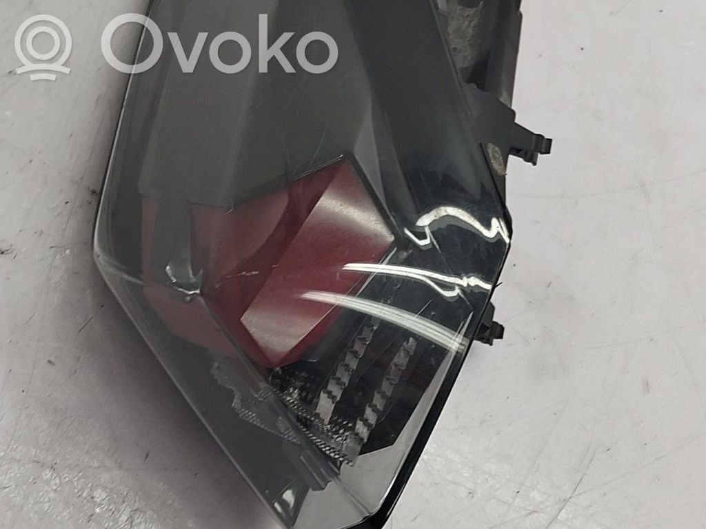 Peugeot 2008 I Takavalon polttimo 