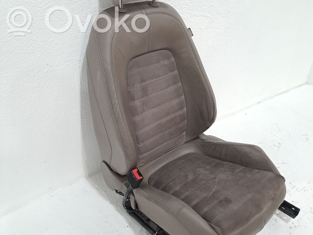 Scaun șofer   3C0881105T