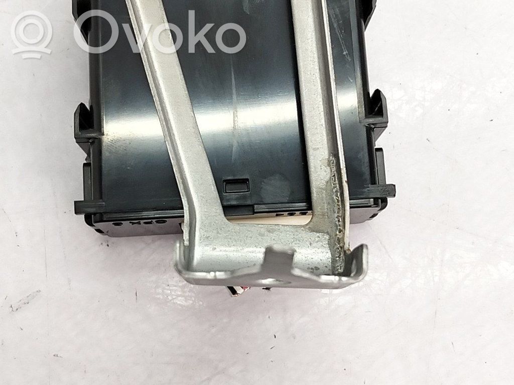 Toyota RAV 4 (XA40) Modul de control caroserie central 