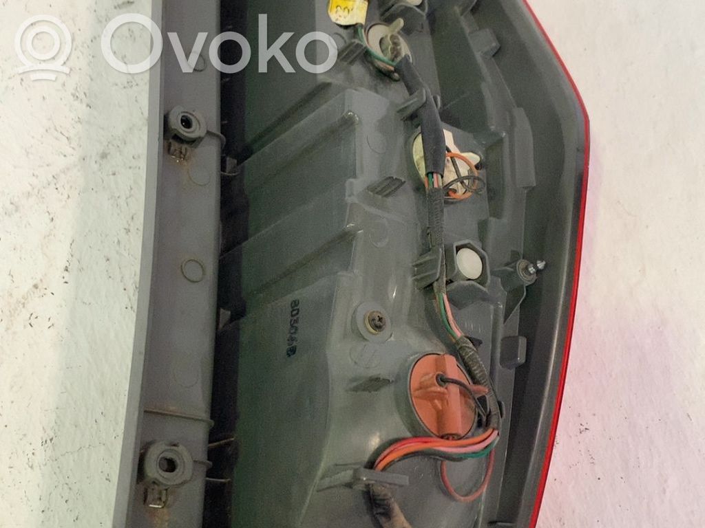Hyundai H-1, Starex, Satellite Żarówka lampy tylnej 