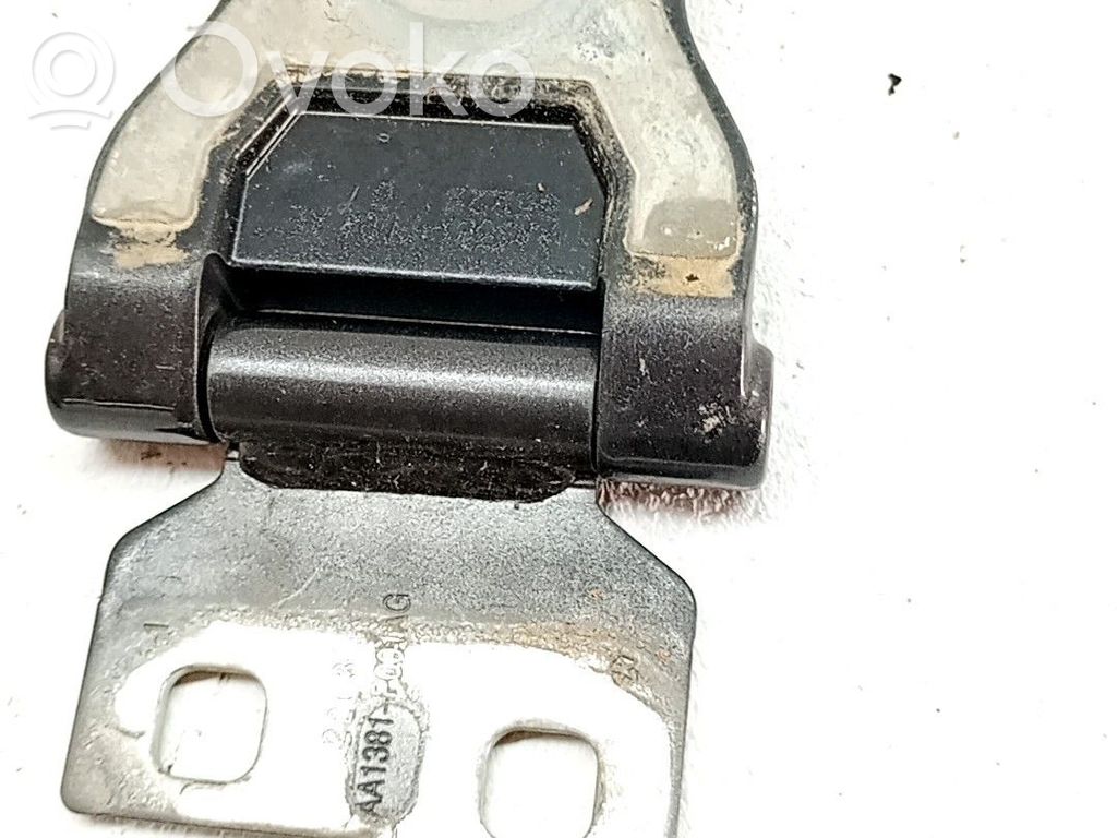 Jeep Wrangler Sliding door lower roller guide/hinge 