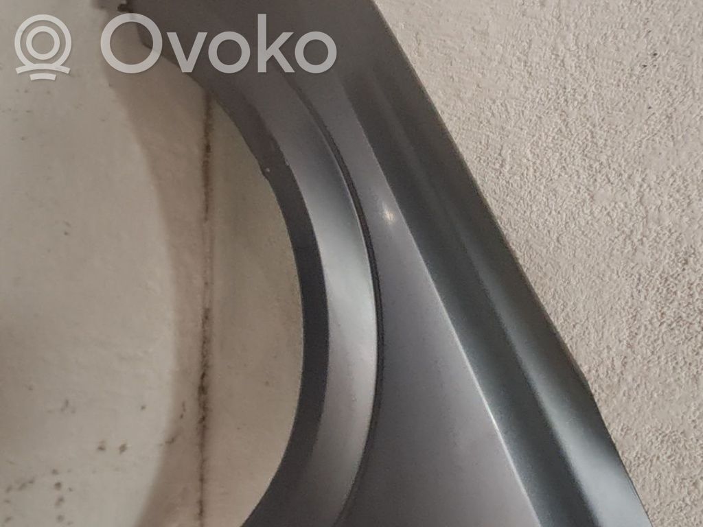 Etulokasuojan reuna   93185701