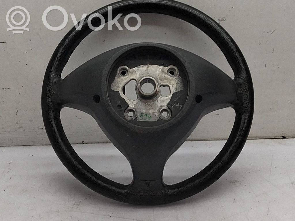 Ohjauspyörä   A16946002039E37