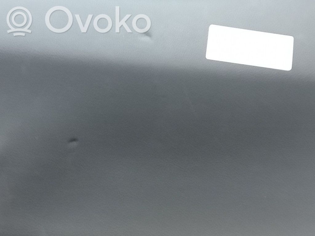 Lexus UX Etuoven verhoilu 