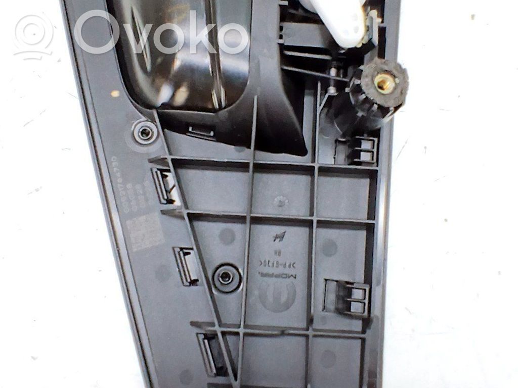 Manecilla externa puerta trasera   52176473,00521764730