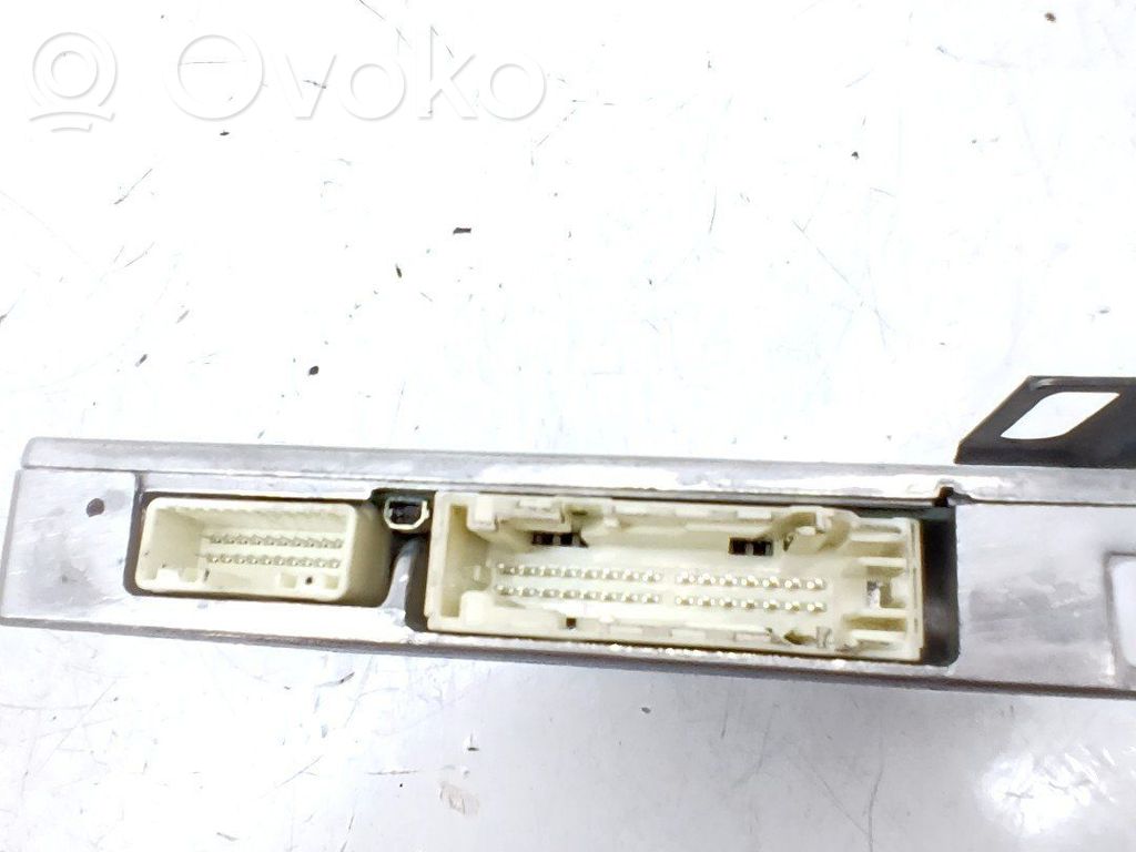 Vahvistin   86280F4010