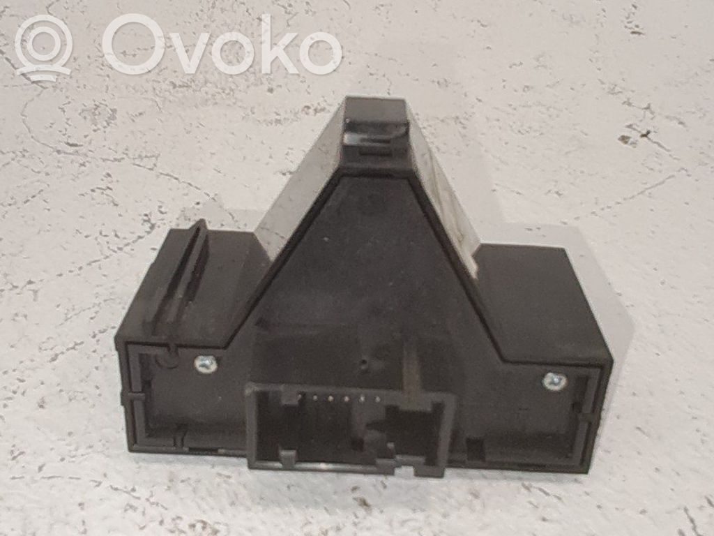 Opel Corsa D Comutator lumini pericol 