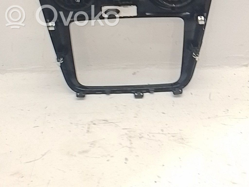 Botón interruptor de luz de peligro   682607382R,252905668R