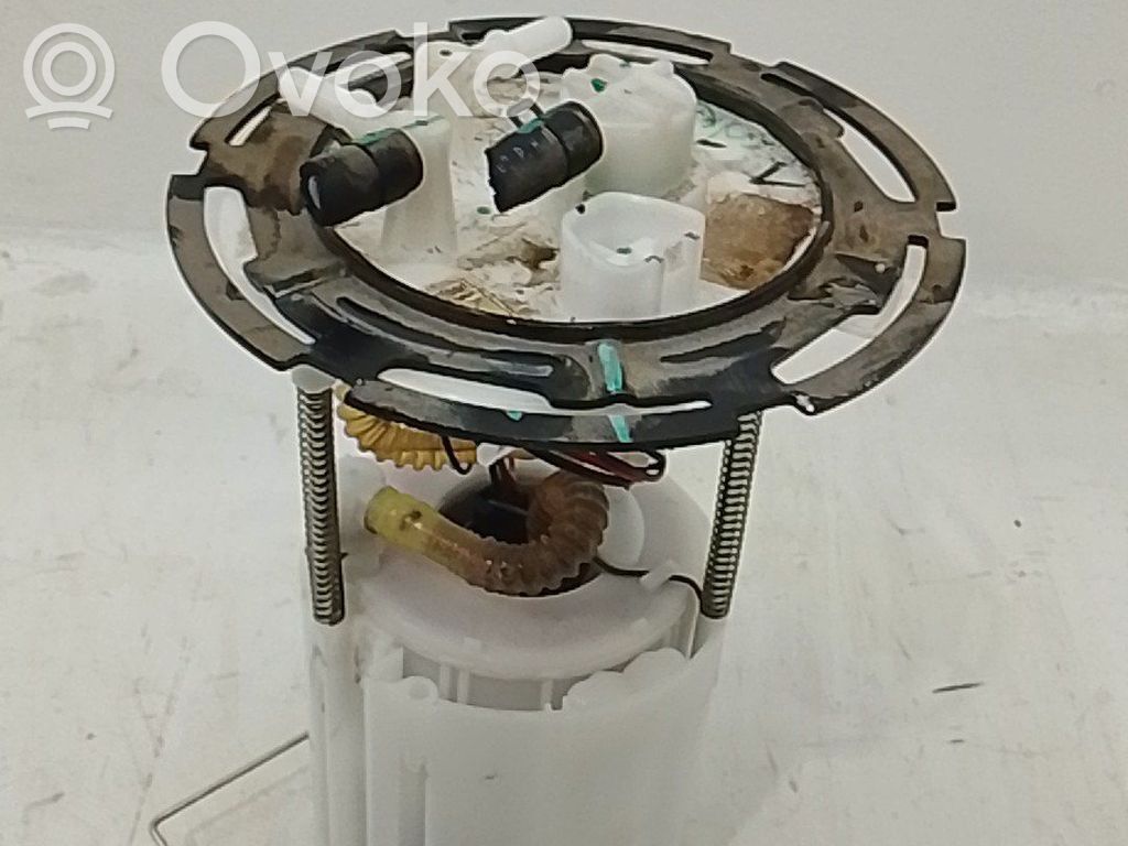 Bomba interna de combustible   31110K7010