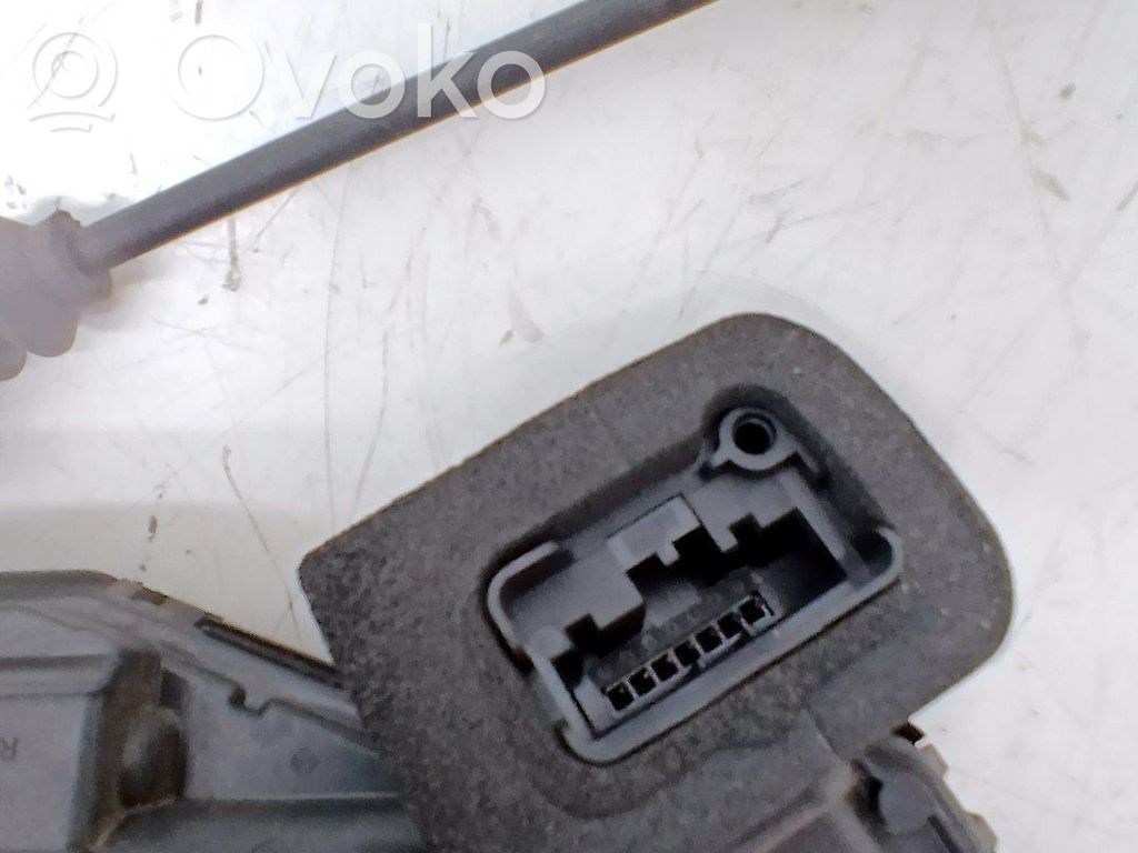 Skoda Fabia Mk1 (6Y) Serratura portiera anteriore
