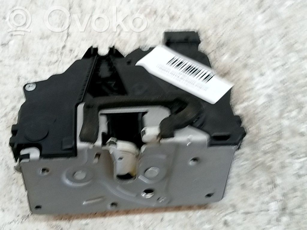 Etuoven lukko   1677681380